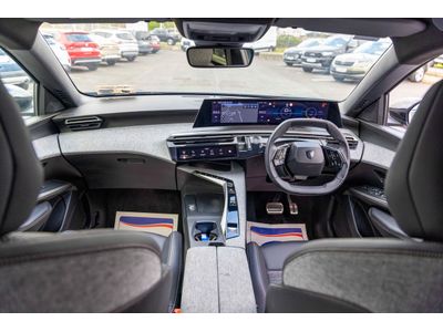 2025 Peugeot 5008