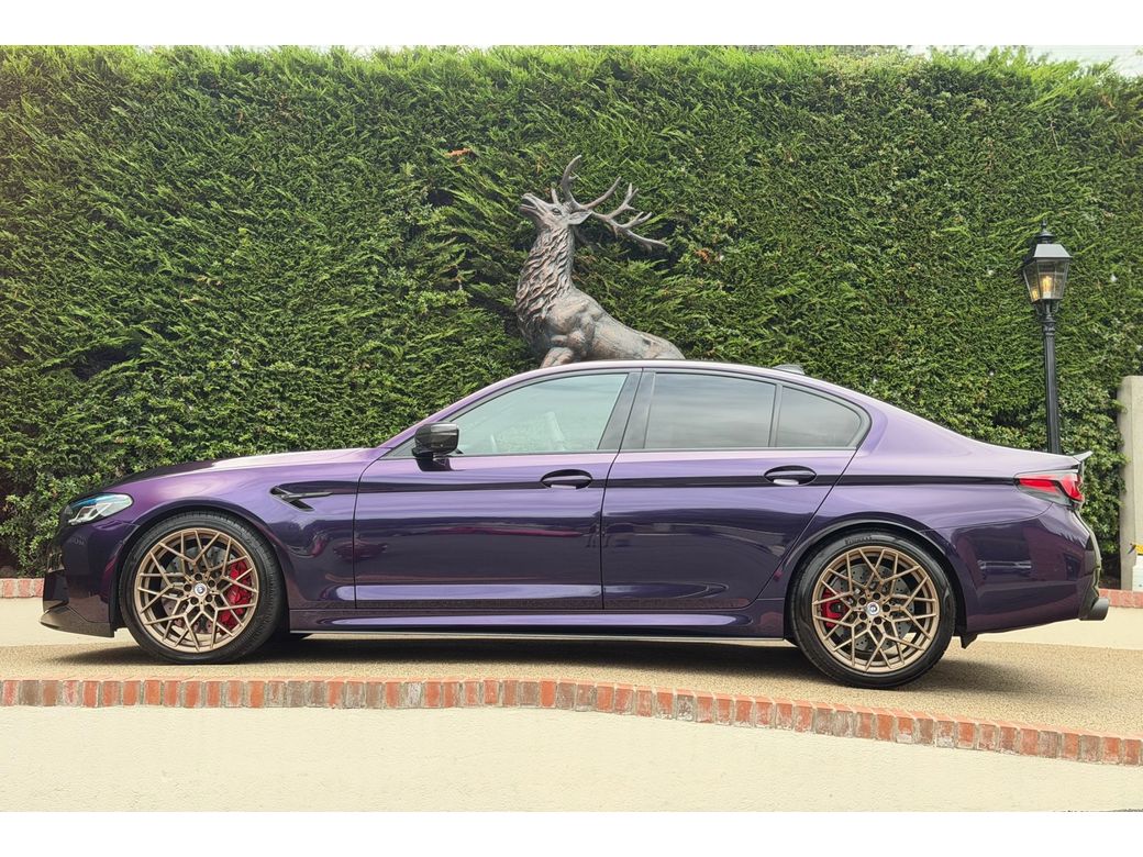 2022 BMW M5