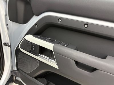 2022 Land Rover Defender