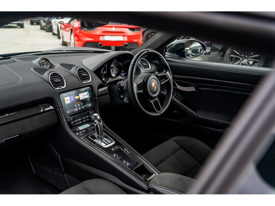 2023 Porsche 718 Cayman