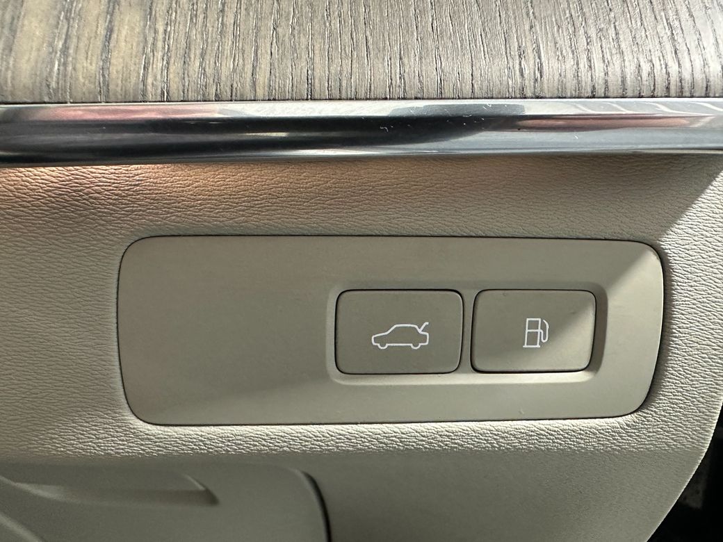 2023 Volvo XC90