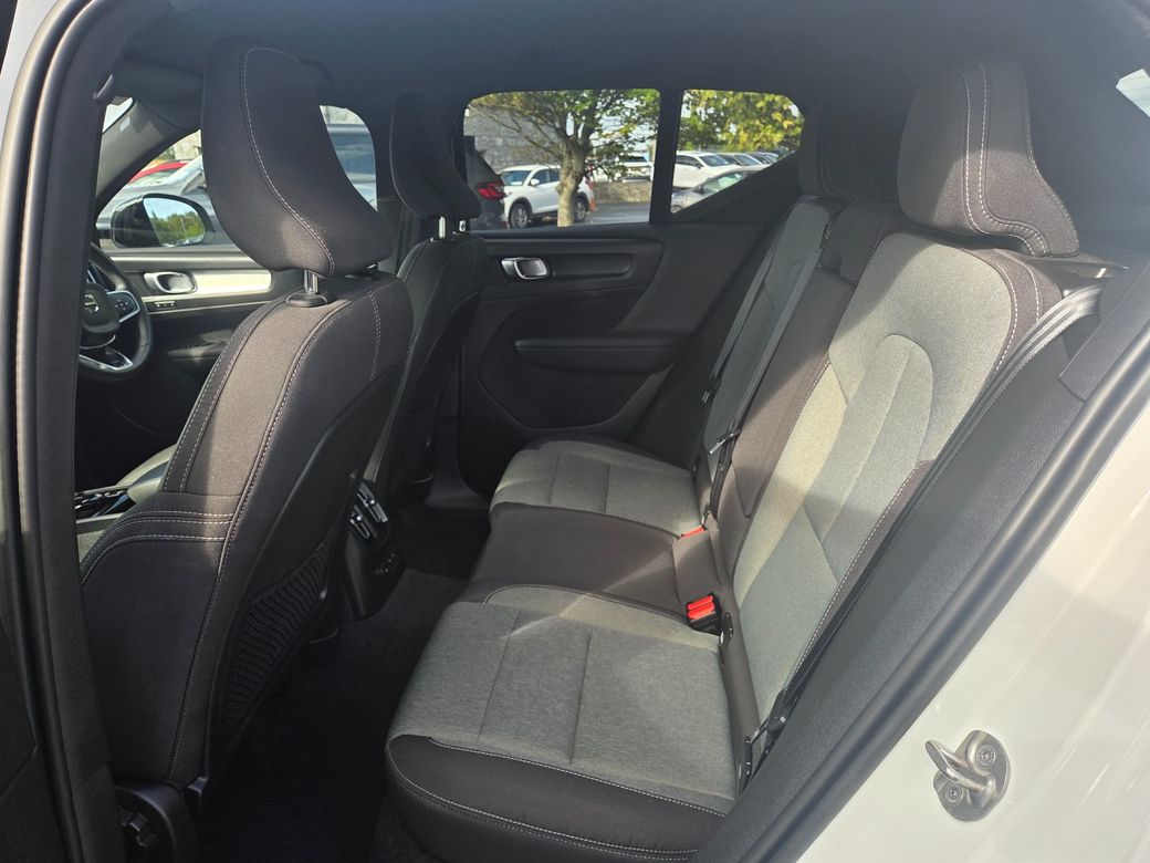 2023 Volvo XC40