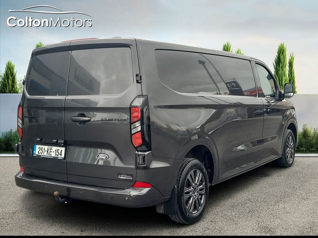 2025 Ford Transit Custom