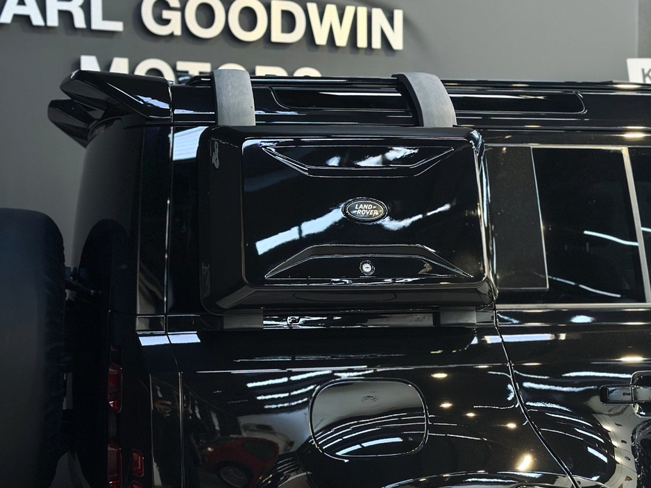 2025 Land Rover Defender