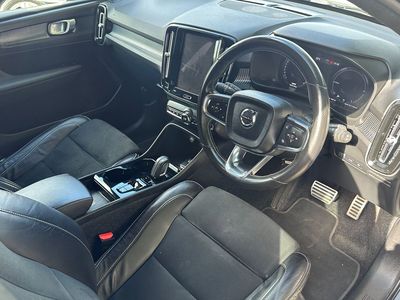 2021 Volvo XC40