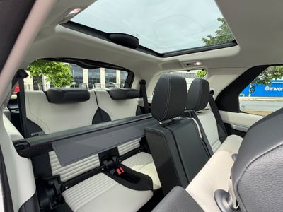 2025 Land Rover Discovery