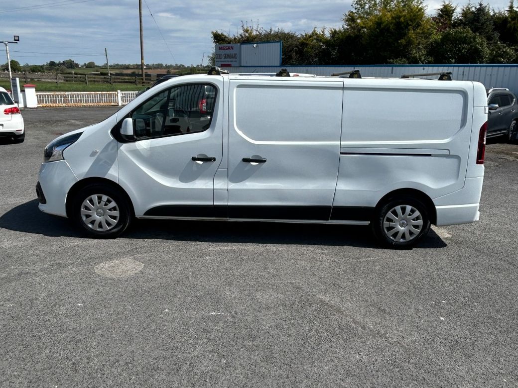 2021 Nissan NV300
