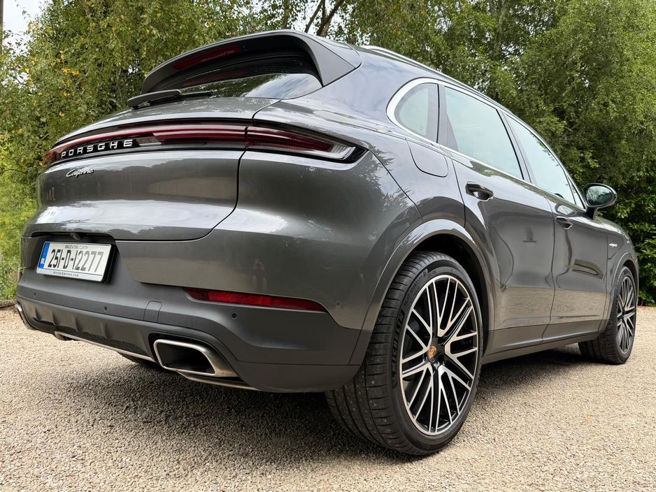 2025 Porsche Cayenne