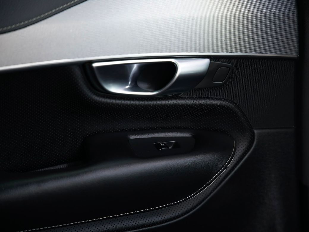 2022 Volvo XC90