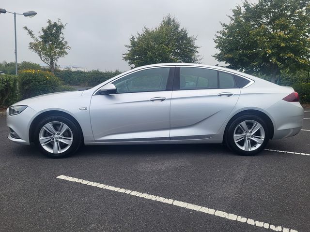2019 Opel Insignia