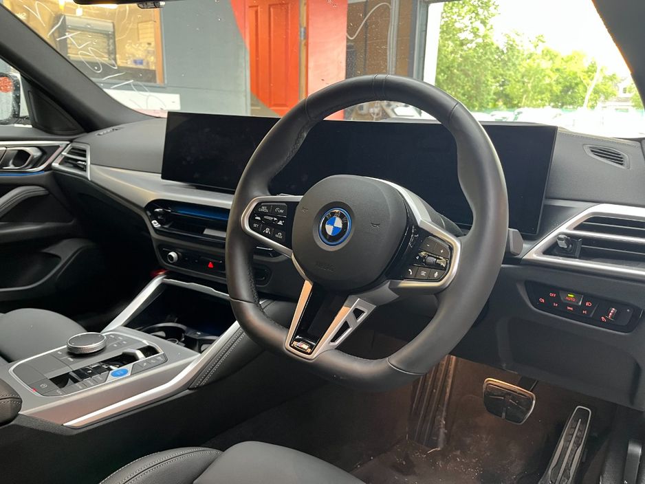 2025 BMW i4