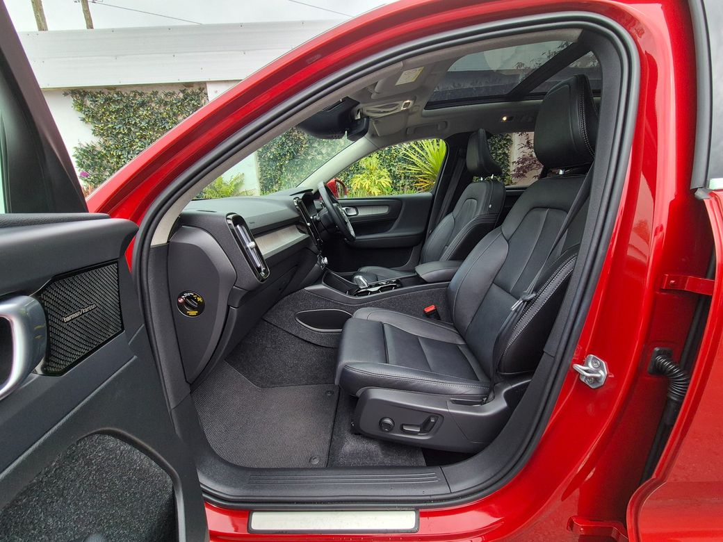2020 Volvo XC40