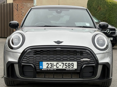 2023 Mini Hatch