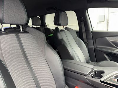 2023 Peugeot 5008