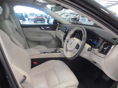 2022 Volvo XC60