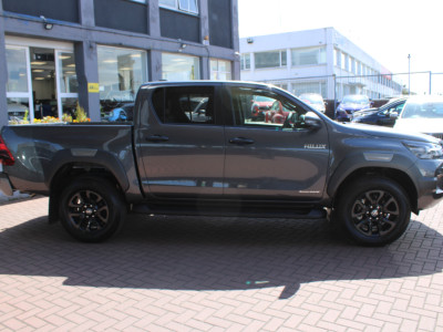 2025 Toyota Hilux