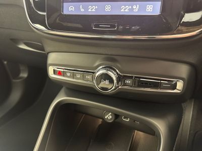 2026 Volvo EX40