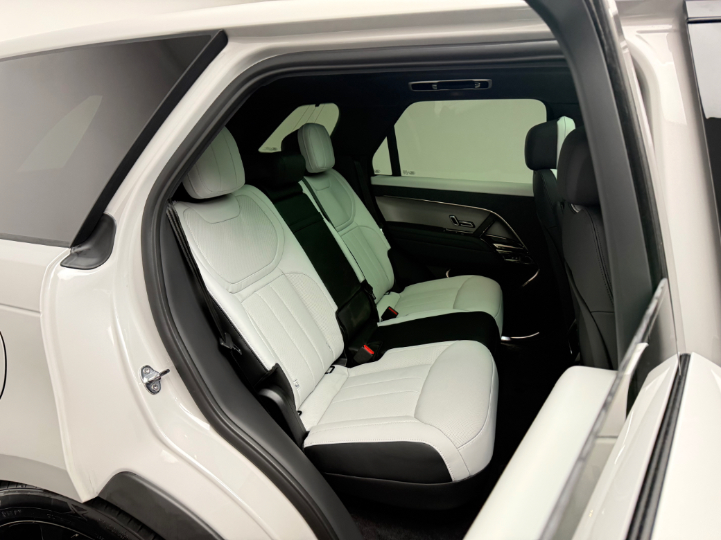 2026 Land Rover Range Rover Sport