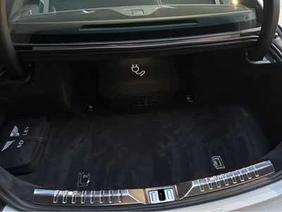 2025 Bentley Flying Spur