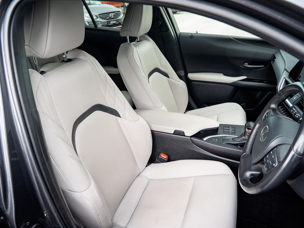 2023 Lexus UX 250H