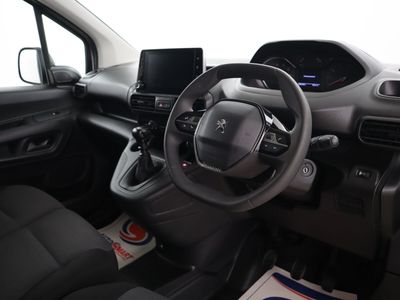 2022 Peugeot Partner