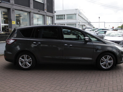 2016 Ford S-Max