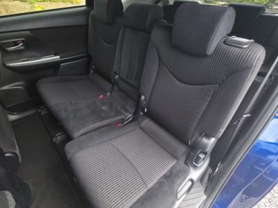 2017 Toyota Prius Alpha