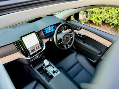 2025 Volvo XC90