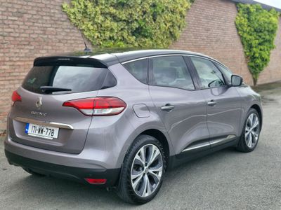 2017 Renault Scenic