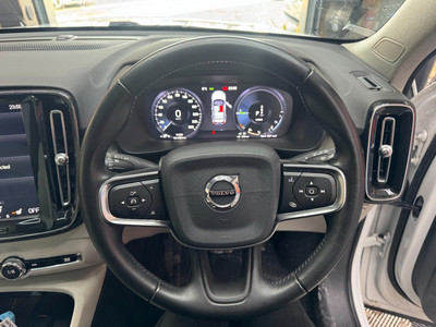 2020 Volvo XC40