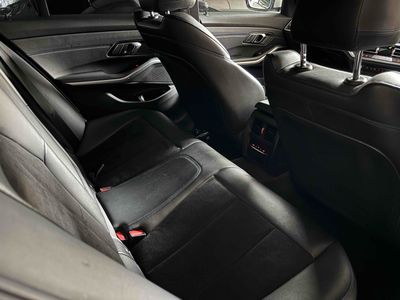 2019 BMW 320