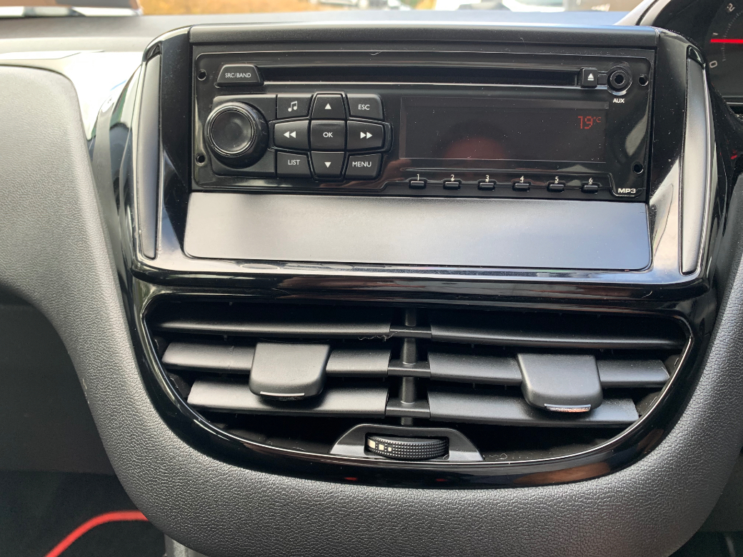 2013 Peugeot 208
