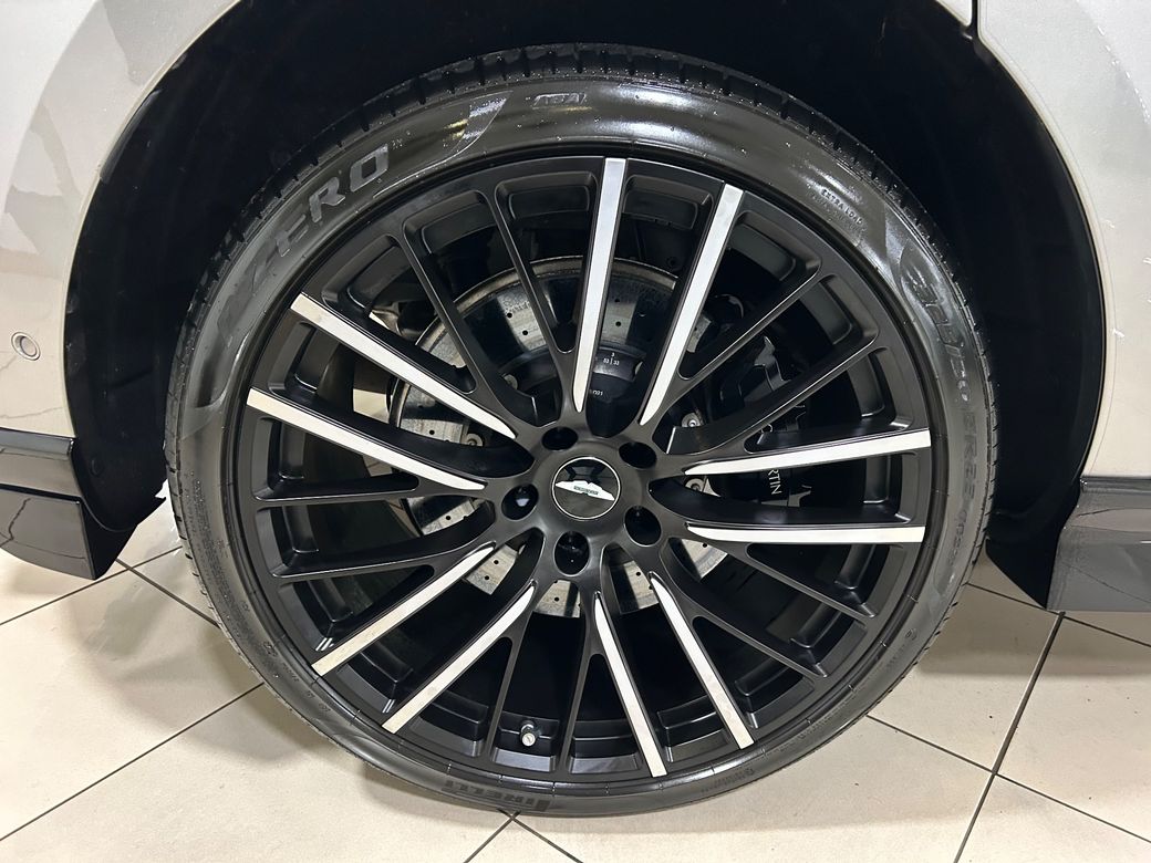 2023 Aston Martin DBX