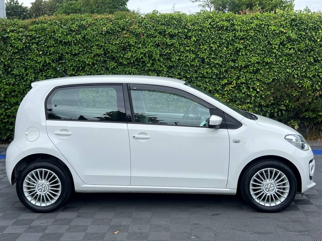 2016 Volkswagen up!
