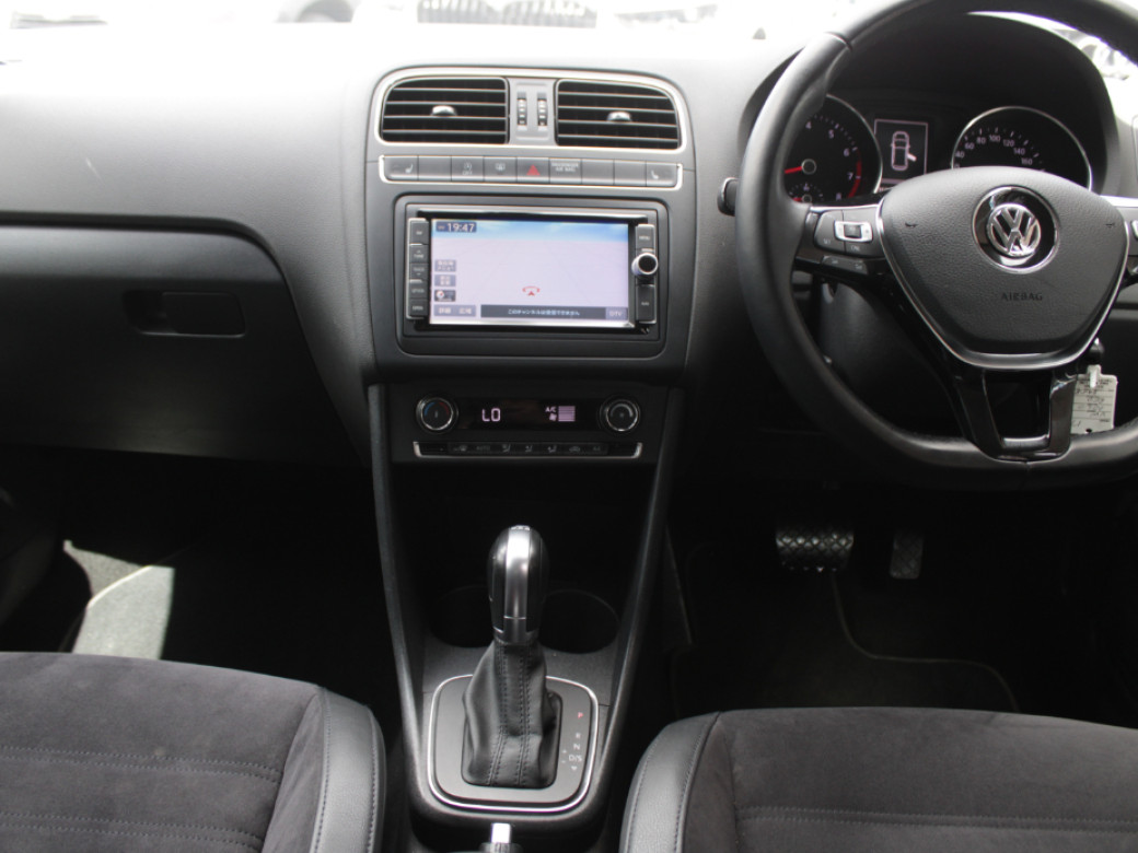 2017 Volkswagen Polo