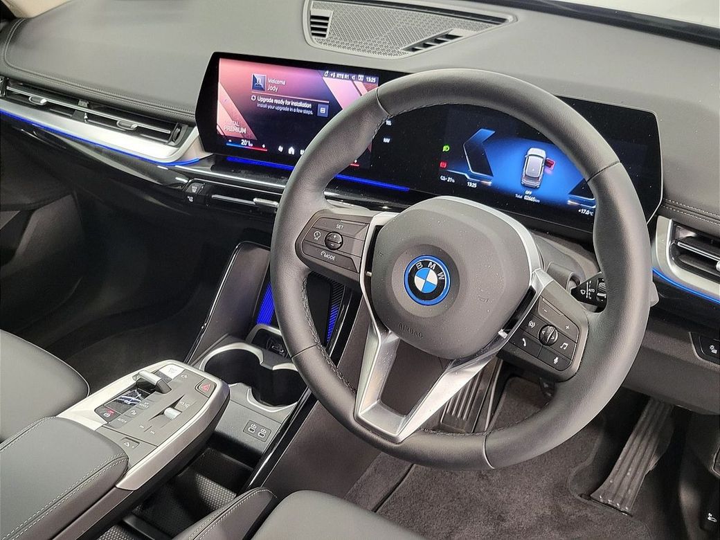 2025 BMW iX1