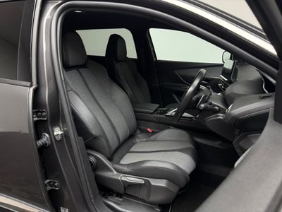 2023 Peugeot 5008