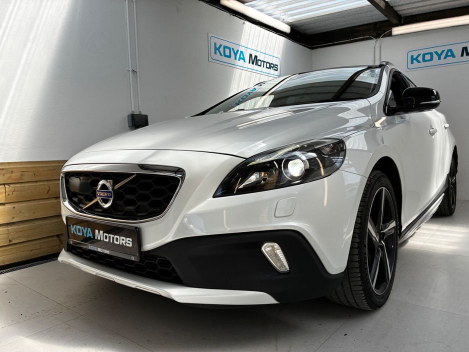 2016 Volvo V40