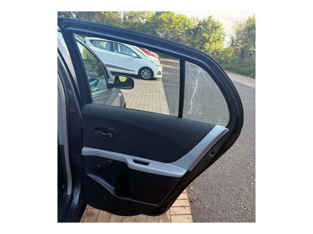 2010 Toyota Yaris