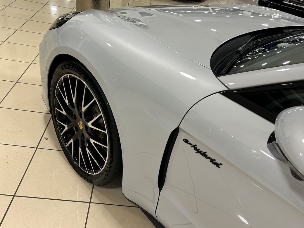 2024 Porsche Panamera