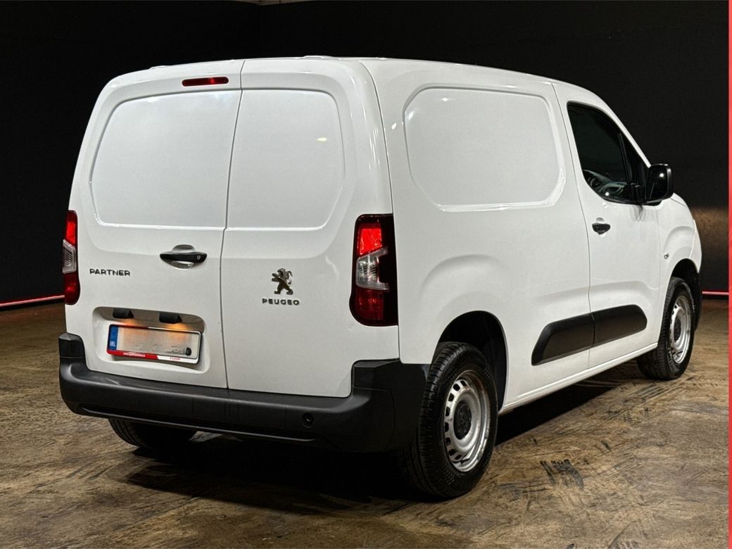 2021 Peugeot Partner