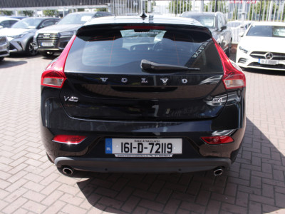 2016 Volvo V40