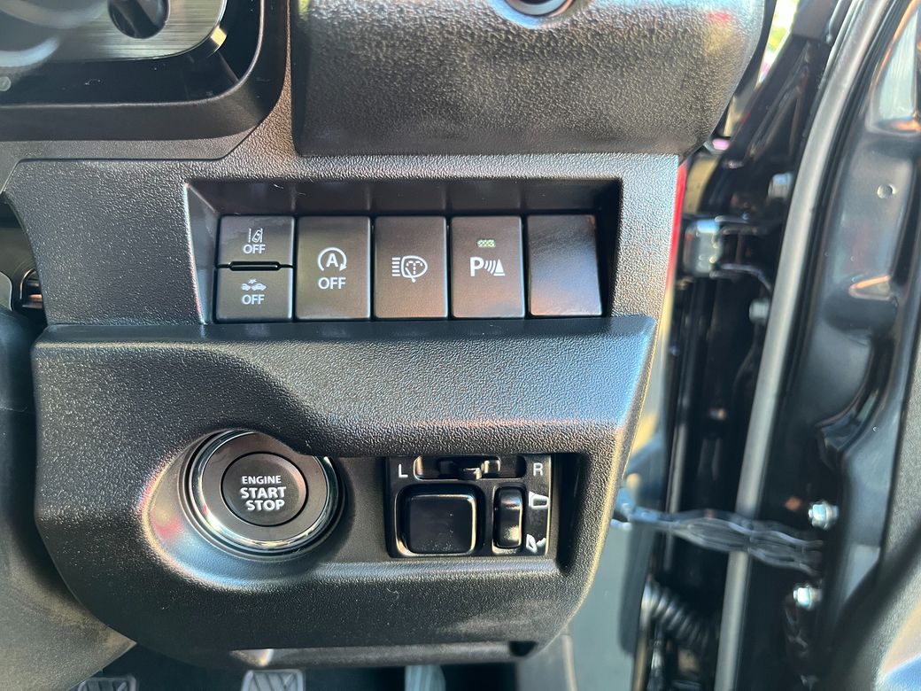 2025 Suzuki Jimny