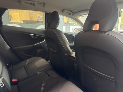 2018 Volvo V40
