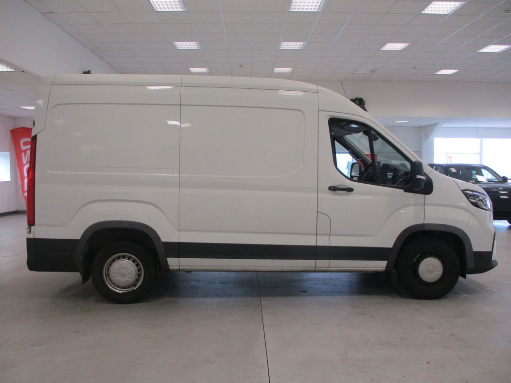 2022 Maxus Deliver 9