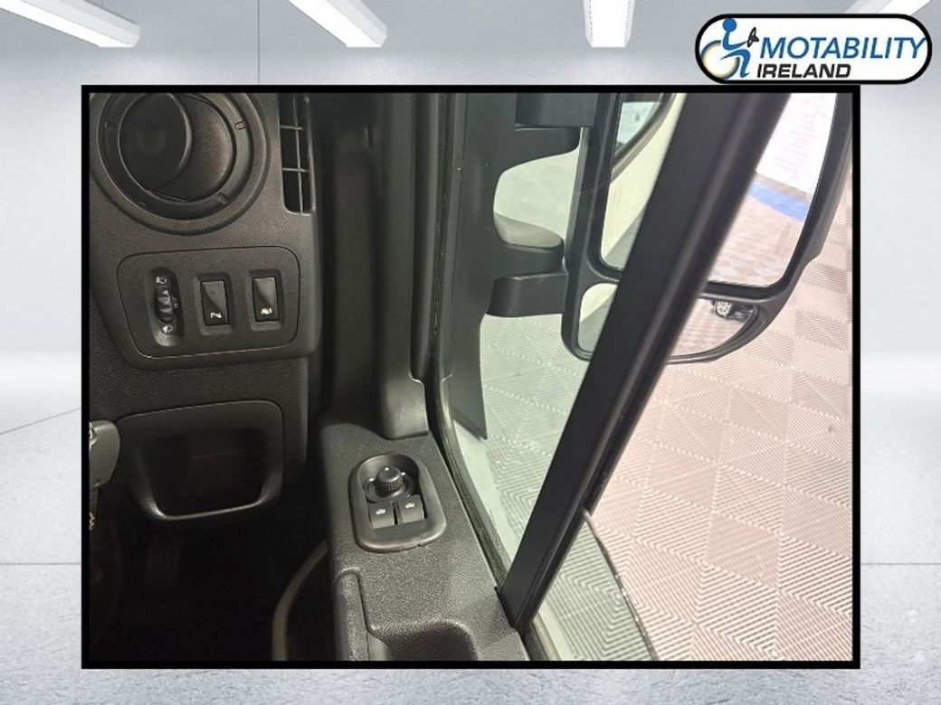 2015 Renault Master
