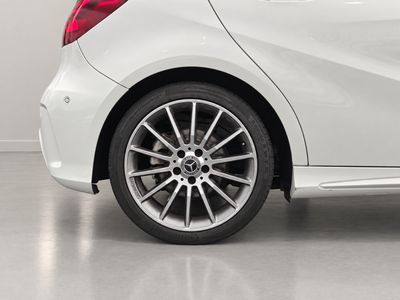 2017 Mercedes-Benz A 180