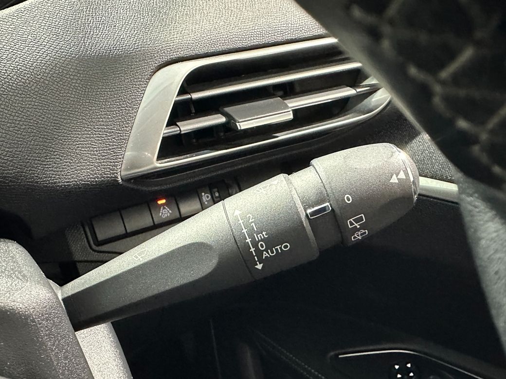 2021 Peugeot 5008