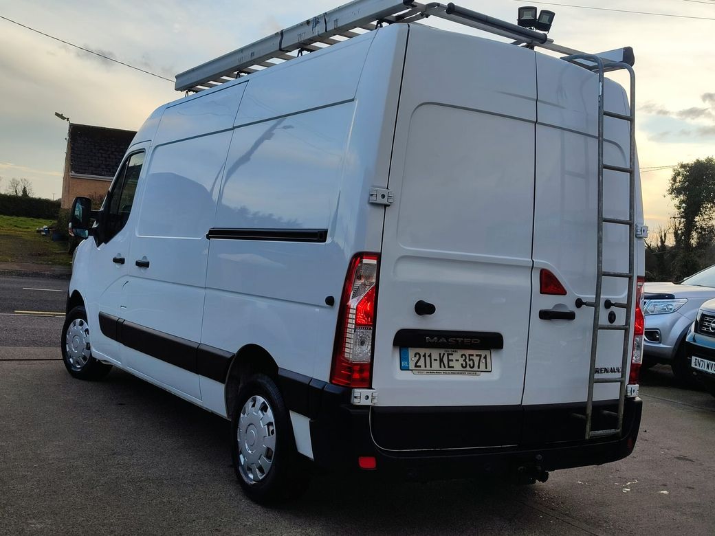 2021 Renault Master