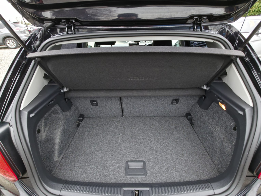 2016 Volkswagen Polo